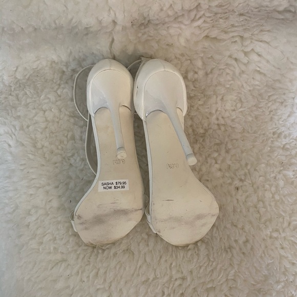 Steve Madden white heels - Picture 3 of 3